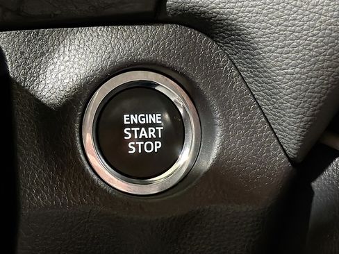 Used 2024 Toyota RAV4 Adventure image 9