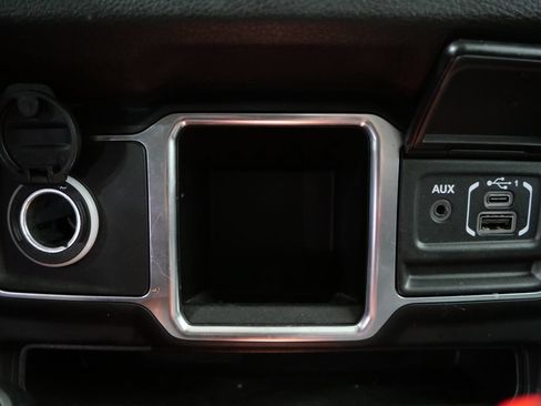 Used 2024 Jeep Wrangler Unlimited Sport AWD/4WD image 22
