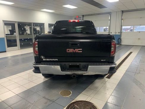 Used 2018 GMC Sierra 1500 SLT w/ SLT Premium Package image 4