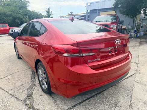 Used 2017 Hyundai Elantra SE FWD image 8