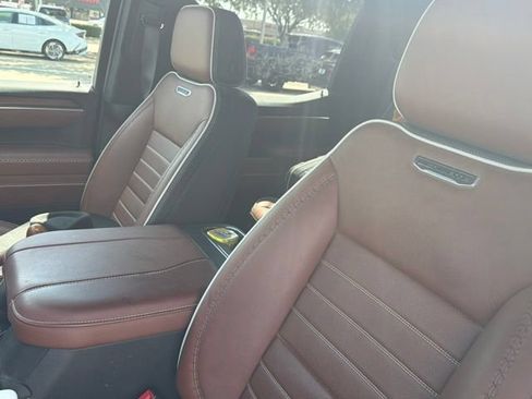 Used 2025 GMC Sierra 1500 Denali Ultimate AWD/4WD image 3