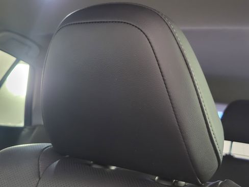 Used 2020 Subaru Outback Limited w/ Popular Package #2 image 12