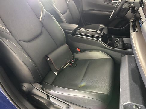 Used 2024 Toyota Prius XLE image 6