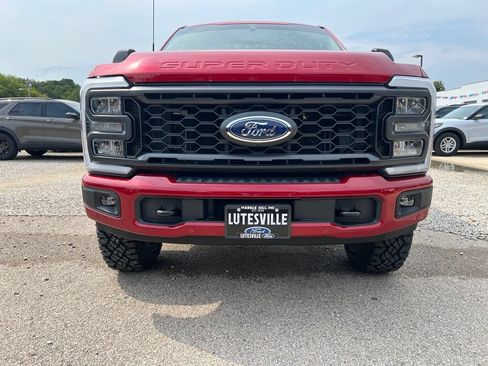 Used 2024 Ford F250 Lariat w/ Lariat Ultimate Package AWD/4WD image 3