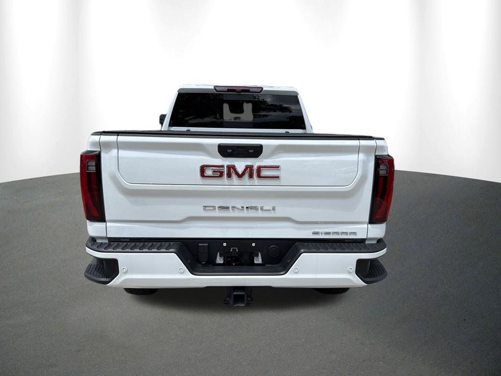 Used 2024 GMC Sierra 2500 Denali AWD/4WD image 16