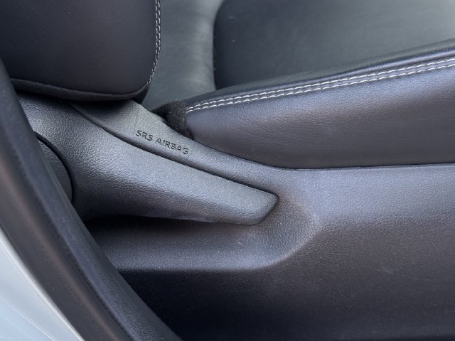 Used 2021 Toyota RAV4 XLE Premium FWD image 32