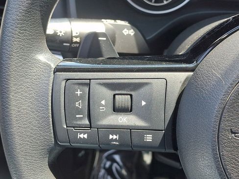 Used 2022 Nissan Rogue SV AWD/4WD image 21