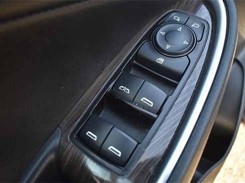 Used 2020 Chevrolet Malibu Premier image 22