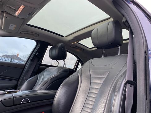 Used 2020 Mercedes-Benz S 560 4MATIC Sedan w/ Premium Package image 30