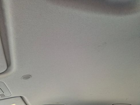 Certified 2021 Hyundai Venue w/ Cargo Package image 21