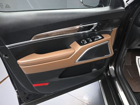 Used 2020 Kia Telluride SX w/ SX Prestige Package AWD/4WD image 10