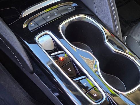 Used 2023 Buick Envision Essence image 28