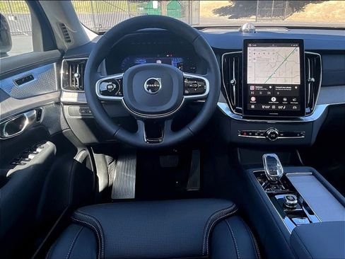 New 2026 Volvo XC90 T8 Ultra w/ Lounge Package AWD/4WD image 15