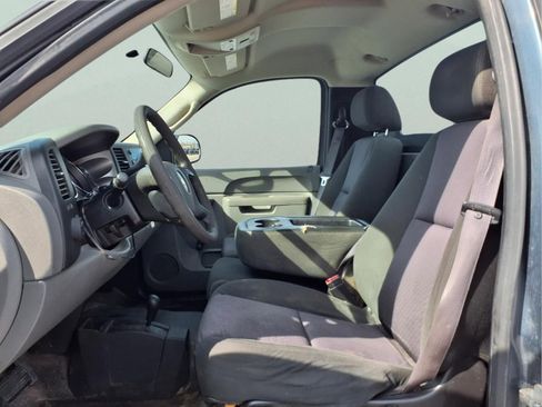 Used 2012 Chevrolet Silverado 2500 W/T w/ Snow Plow Prep Package image 19