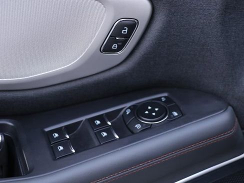 Certified 2025 Ford Expedition Active AWD/4WD image 19