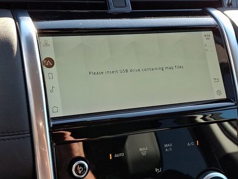 Used 2021 Land Rover Discovery Sport S image 19