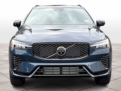 New 2026 Volvo XC60 T8 Plus w/ Protection Package Premier image 5