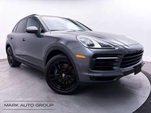 Used 2023 Porsche Cayenne AWD/4WD image 1