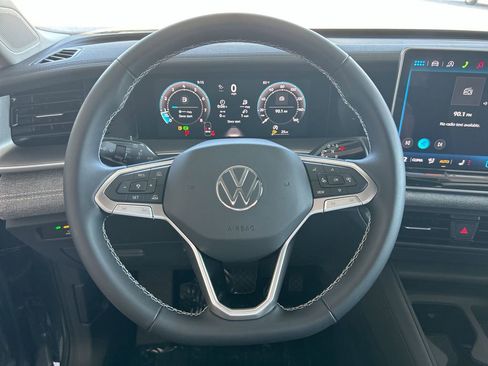 New 2026 Volkswagen Tiguan S FWD image 18