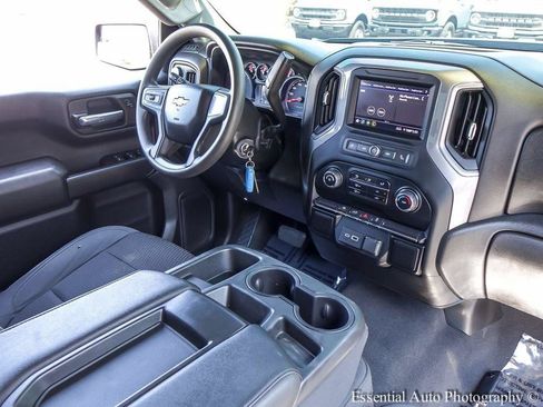 Used 2022 Chevrolet Silverado 1500 Custom AWD/4WD image 25