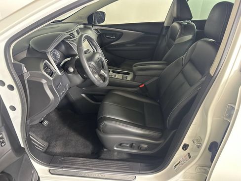 Used 2020 Nissan Murano SL w/ Moonroof Package FWD image 9