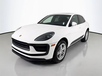 Used 2022 Porsche Macan AWD/4WD video 1
