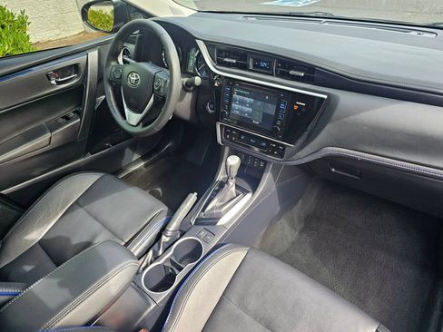 Used 2017 Toyota Corolla XSE w/ Carpet Mat Package (TMS) FWD image 10
