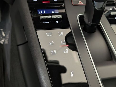 New 2026 Porsche Macan Turbo image 24