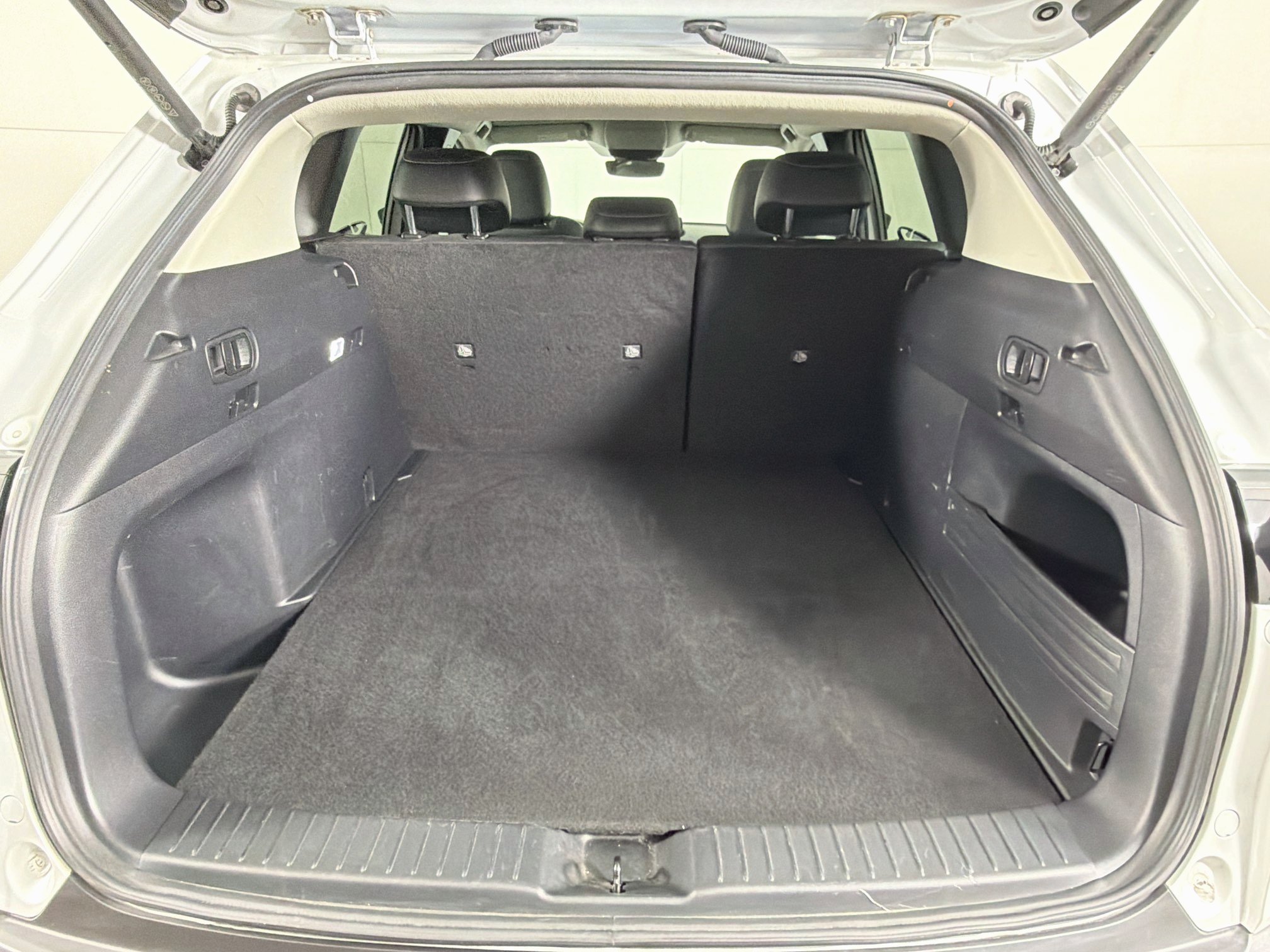 Used 2025 MAZDA CX-50 2.5 Hybrid w/ Preferred Pkg AWD/4WD image 28