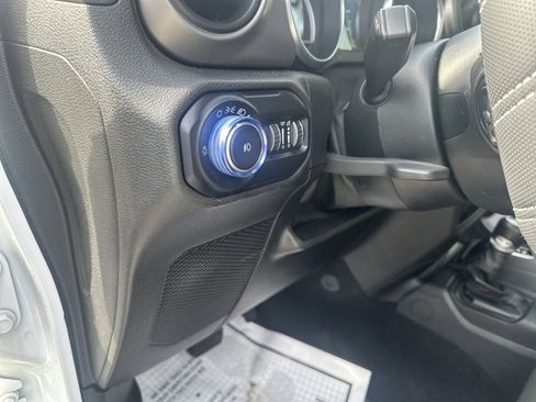 Used 2020 Jeep Wrangler Unlimited Sport AWD/4WD image 36