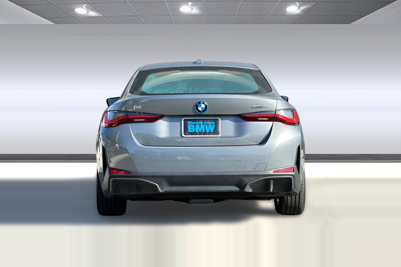 Used 2024 BMW i4 eDrive35 w/ Premium Package RWD image 10