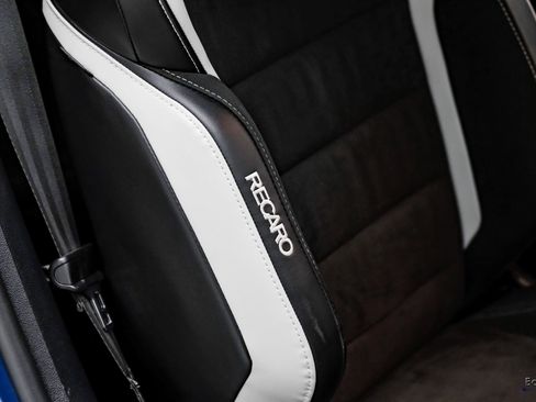 Used 2021 Ford Mustang Shelby GT500 w/ Carbon Fiber Track Pack image 56