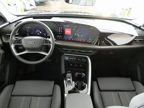 New 2025 Audi Q5 Premium Plus image 24
