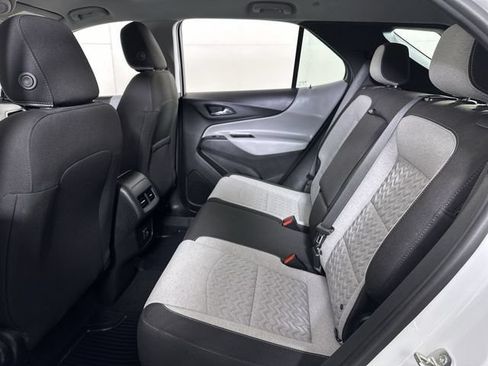 Used 2022 Chevrolet Equinox LS FWD image 26
