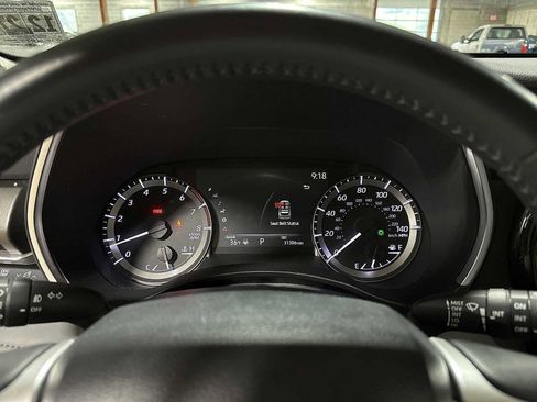 Used 2023 Toyota Highlander XLE image 34