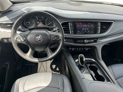 Used 2020 Buick Enclave Essence w/ Sound and Sites Package FWD image 16
