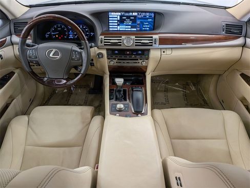 Used 2014 Lexus LS 460 AWD image 28