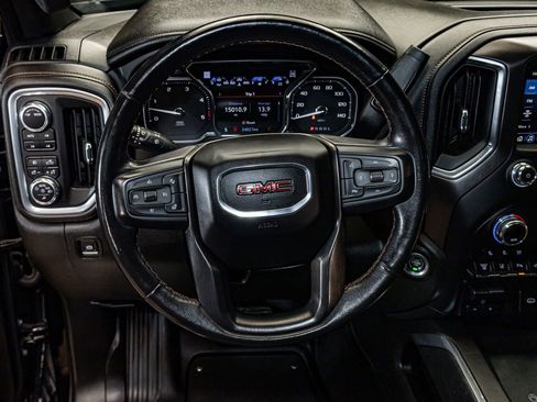 Used 2022 GMC Sierra 2500 AT4 w/ AT4 Premium Plus Package image 17