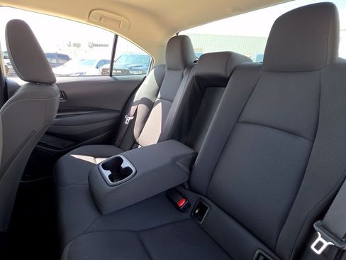 Used 2024 Toyota Corolla LE FWD image 17