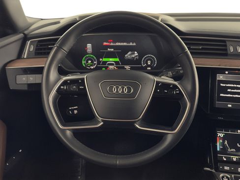 Used 2022 Audi e-tron Premium image 20