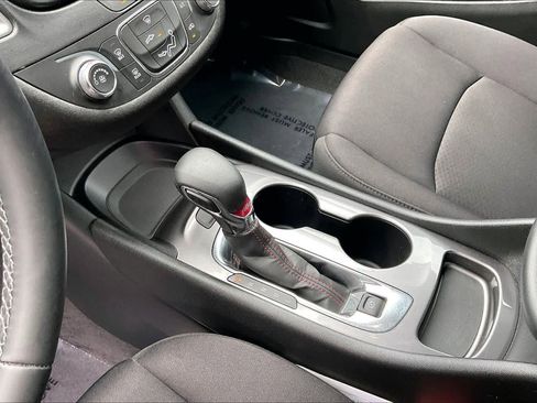 Used 2023 Chevrolet Malibu RS image 15