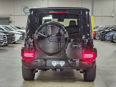 Used 2023 Mercedes-Benz G 550 image 9