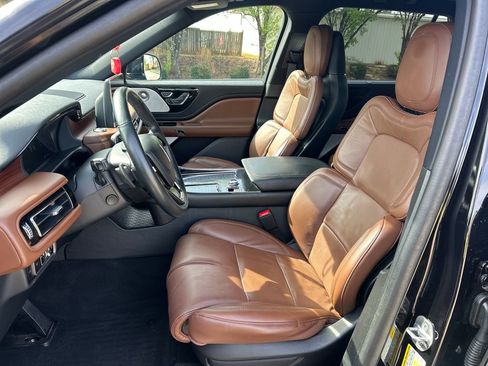 Certified 2023 Lincoln Aviator Reserve w/ Equipment Group 201A AWD/4WD image 11