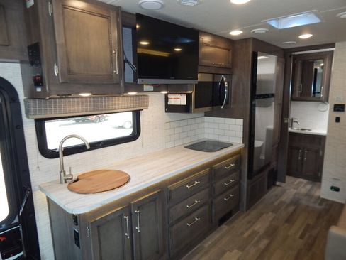 Used 2023 Mercedes-Benz Sprinter 3500 image 40