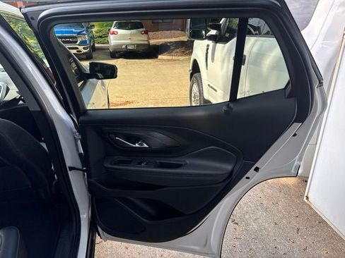 Used 2023 GMC Terrain SLT w/ Elevation Edition FWD image 24