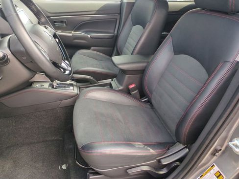 Used 2025 Mitsubishi Outlander Sport SE AWD/4WD image 19