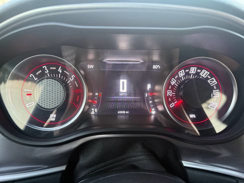 Used 2021 Dodge Challenger R/T image 31