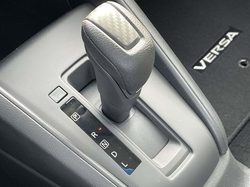 Used 2025 Nissan Versa S w/ Trunk Package image 30