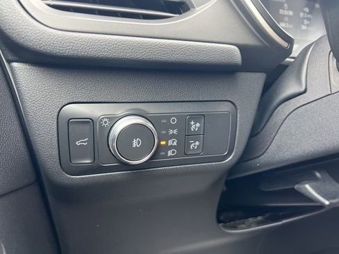 Used 2020 Ford Escape SEL image 9