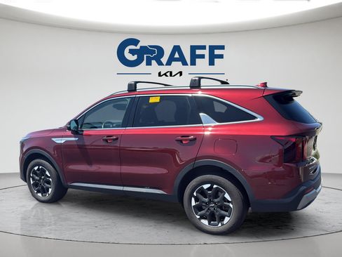 Used 2025 Kia Sorento S AWD/4WD image 5